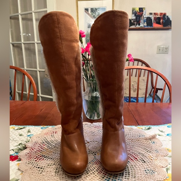 👢Very Volatile Suede Boots👢 - Picture 2 of 14